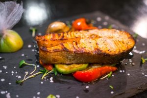 عکاسی ازغذا استیک مرغ